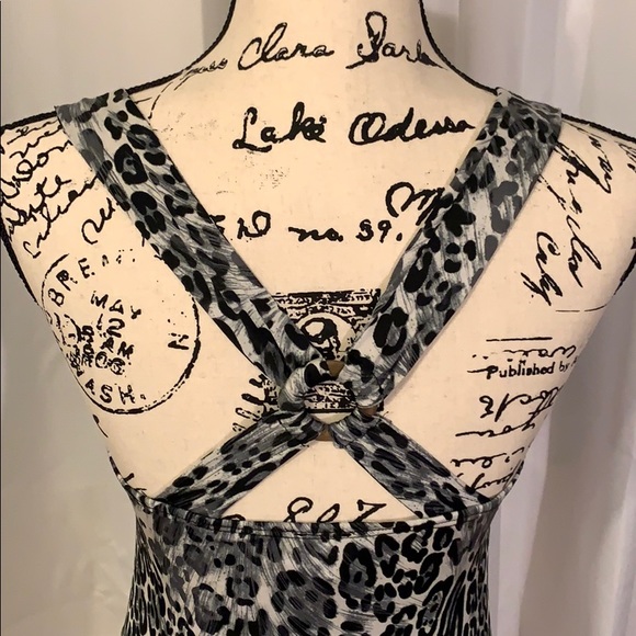 ‼️cute too! Size large.Excellent condition 3/$20 - Picture 4 of 5